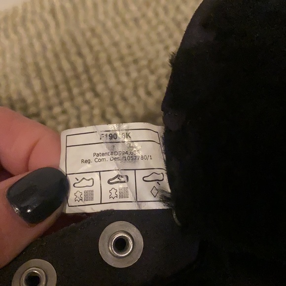 UGG Bethany Canvas Boot Water Resistant Chukka Boot Black and Gray Size 7.5 - Picture 13 of 13